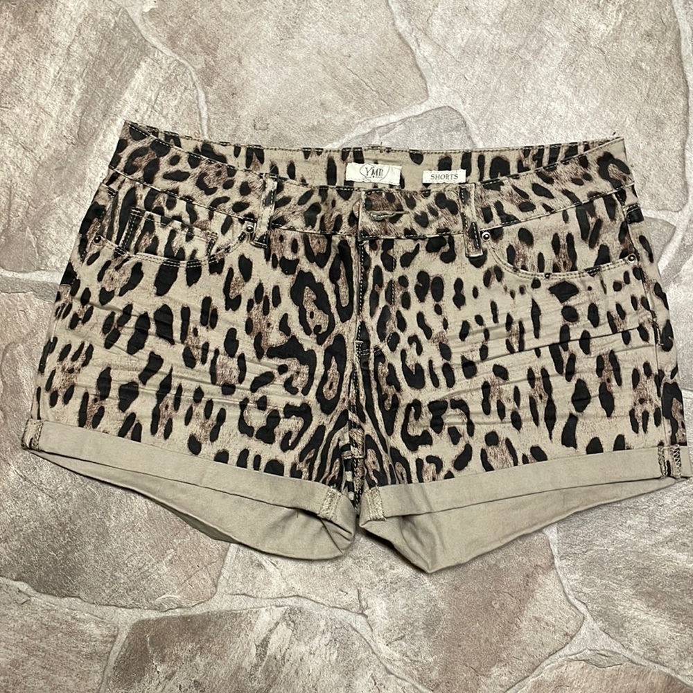 YMI Leopard Shorts size 11
